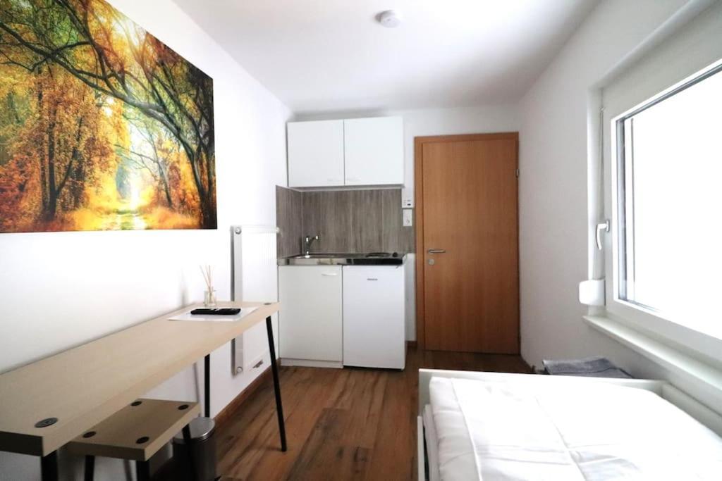 Schickes Zimmer Mit Top-Ausstattung In Idealer Lage Feldkirch Exteriör bild