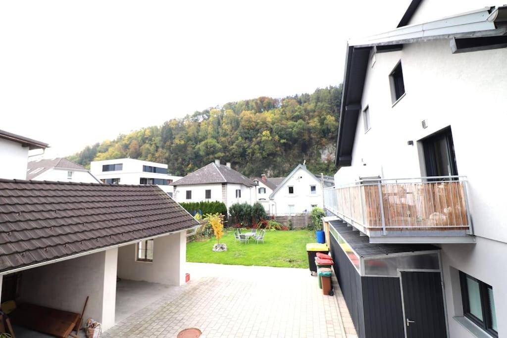 Schickes Zimmer Mit Top-Ausstattung In Idealer Lage Feldkirch Exteriör bild