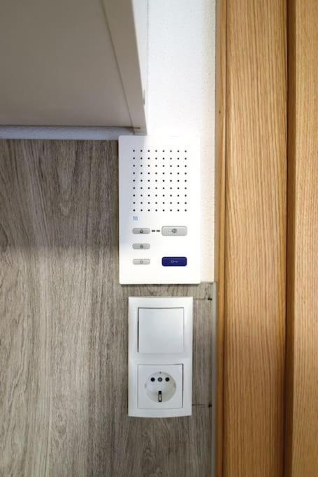 Schickes Zimmer Mit Top-Ausstattung In Idealer Lage Feldkirch Exteriör bild